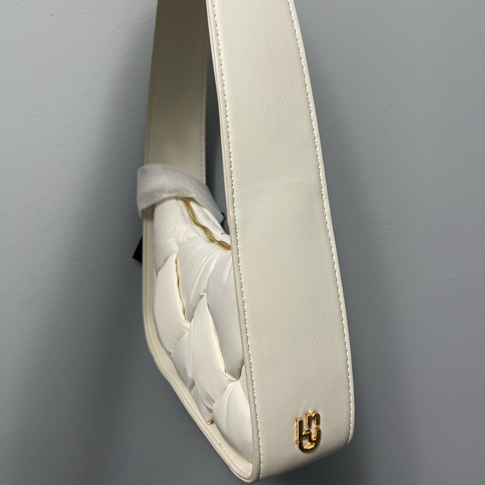 Jaycee Shoulder Bag - Picture 3 of 5